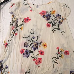 Floral cap sleeve blouse